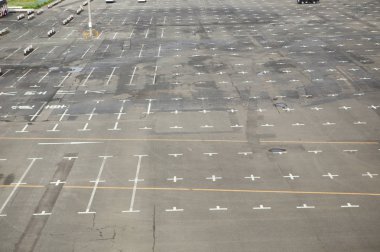 Arka planda Japonya 'da otopark