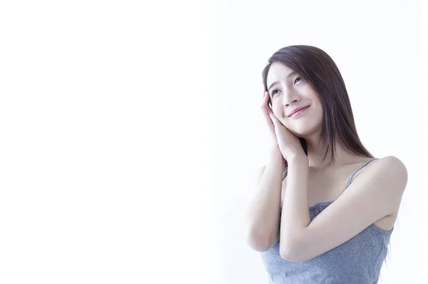 Joven Asiática Mujer Manos Cara Sonriendo Mirando Hacia Otro Lado —  Fotos de Stock