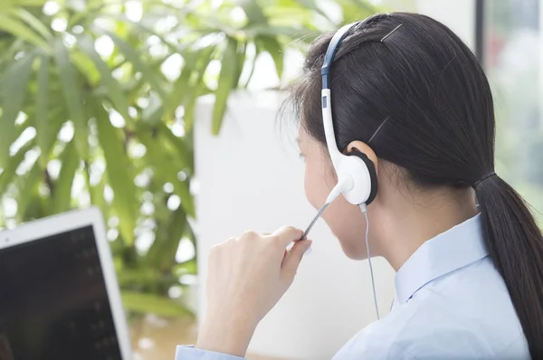 Young Woman Suit Smiling Talking Phone — Stock Photo, Image