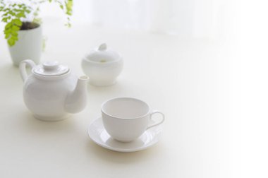  Arka planda ikindi çayı, yakından