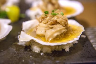 Tarak, Arka planda deniz ürünleri, yakın