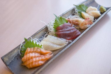 arka planda lezzetli Sashimi, yakın