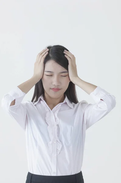 Wanita Muda Asia Mengenakan Jas Tangan Kepalanya Tampak Menyakitkan — Stok Foto