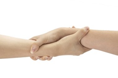 Erkek ve kadın el ele tutuşuyor, beyaz arka planda izole edilmiş. 
