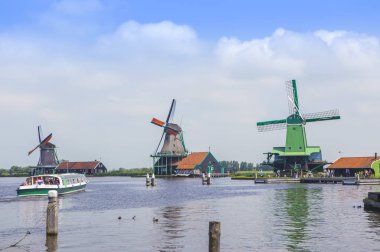 Hollanda, Avrupa'da güzel yel değirmenleri ve tekne