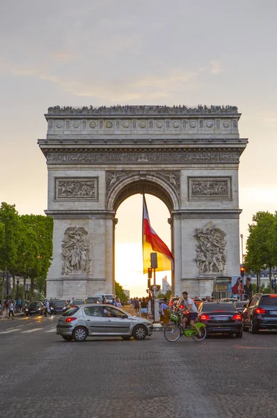 Gyönyörű Arc Triomphe Párizsban Franciaországban — Stock Fotó