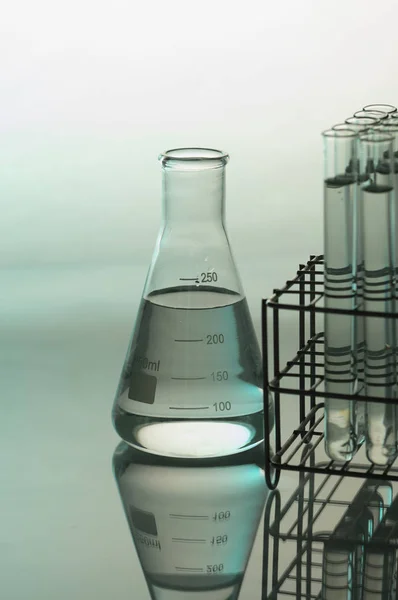 Лабораторний Скляний Посуд Медичні Скляні Колби Лабораторна Діагностика — стокове фото