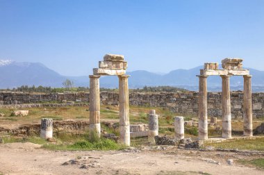 Yunanistan 'daki antik harabelerin manzaralı görüntüleri