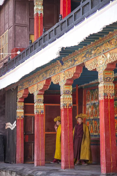 Buddhist Monastery Monks Columns — Stock Photo, Image