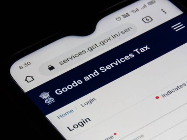 Cep telefonunda mal ve hizmet vergisinin taranması veya GST dönüşü veya e-doldurulması.