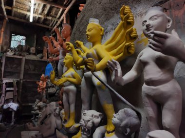 İşlem ya da yarı bitmiş yapıda Maa durga idol.