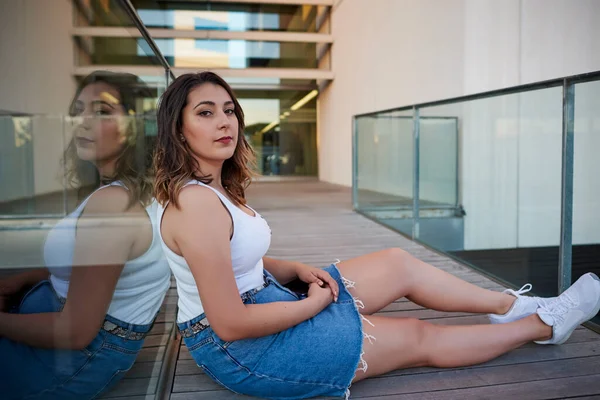 Woman Her Reflection Glass She Sitting Front Building Woman Enjoying — Stock Photo, Image