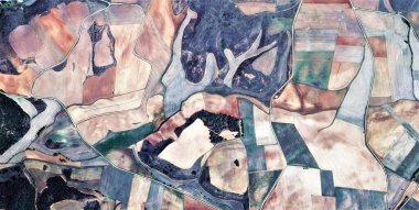  Picasso 'ya saygı, İspanya' nın soyut fotoğrafçılığı, hava görüşü, çalışma kamplarının temsili, soyut, kübizm, soyut doğalcılık.,