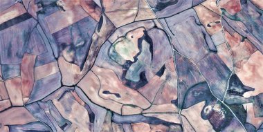 Mavi saat, Picasso 'ya övgü, İspanya' nın soyut fotoğrafı, hava manzarası, insan çalışma kamplarının temsili, soyut, kübizm, soyut doğalcılık.,