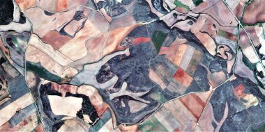 Mavi saat, Picasso 'ya övgü, İspanya' nın soyut fotoğrafı, hava manzarası, insan çalışma kamplarının temsili, soyut, kübizm, soyut doğalcılık.,