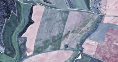 İber Yarımadası, kompozisyon, Picasso 'ya övgü, havadan İspanya sahalarının soyut fotoğrafları, hava manzarası, insan çalışma kamplarının temsili, soyut sanat, 