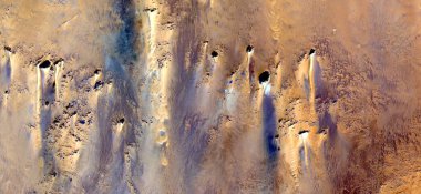 Rüzgarın gücü, Afrika çöllerinin soyut fotoğrafçılığı. Çöl manzaralarının havadan görünüşü, Tür: Soyut doğalcılıktan, mecazi, çağdaş fotoğraf sanatına kadar