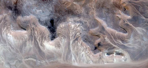 アフリカの砂漠を空気から撮影しました 砂漠の風景の空中風景 ジャンル 抽象自然主義 抽象から具象的 現代的なフォトアート — ストック写真