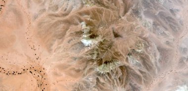 Çöl aslanı, Afrika çöllerinin havadan çekilmiş soyut fotoğrafları, çöl manzaralarının havadan görünüşü, türü: soyut doğalcılıktan mecazi ve çağdaş fotoğrafa kadar 