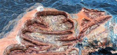 Ceset, Afrika çöllerinin havadan görünüşü, çöl manzaralarının havadan görünüşü, türü: soyut doğalcılıktan mecazi ve çağdaş fotoğraf sanatına kadar.