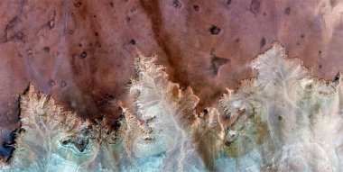 Afrika çöllerinin havadan çekilmiş soyut fotoğrafları, çöl manzaralarının havadan görünüşü, türü: Soyut doğalcılık, soyut, mecazi, çağdaş fotoğrafa 