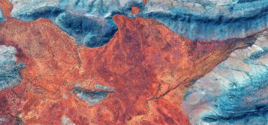 Çöküş, Afrika çöllerinin havadan görünüşü, çöl manzaralarının havadan görünüşü, türü: soyut doğalcılık, mecazi, çağdaş fotoğrafa kadar. 