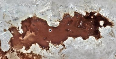 Terkedilme, kara altın, kirli çöl kumu, Pollock 'a övgü, Afrika çöllerinin soyut fotoğrafçılığı, havadan görüş, soyut dışavurumculuk, çağdaş sanat, 