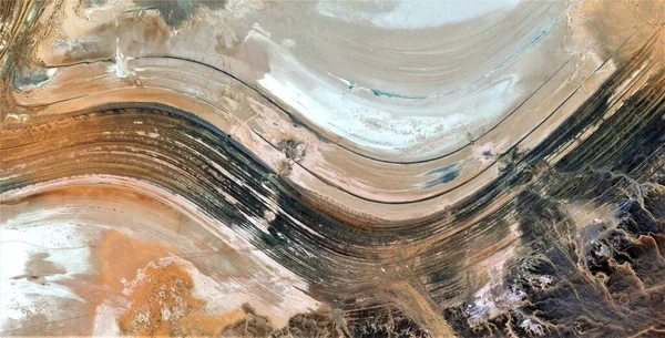Rüzgar müziği, Afrika çöllerinin havadan soyut fotoğrafları, çöl manzaralarının havadan görünüşü, Tür: Soyut doğalcılık, mecazdan mecazi, çağdaş fotoğrafa 