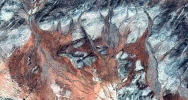 San Juan 'ın şenlik ateşleri, Afrika çöllerinin havadan çekilmiş soyut fotoğrafları, çöl manzaralarının havadan görünüşü, Tür: Soyut doğalcılık, mecazi, çağdaş fotoğrafa kadar 