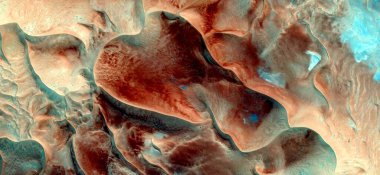 Rüzgâr çömlekleri, Afrika çöllerinin havadan çekilmiş soyut fotoğrafları, çöl manzaralarının havadan görünüşü, Tür: Soyut doğalcılık, mecazi, çağdaş fotoğrafa kadar 