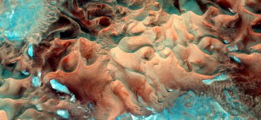 Rüzgâr çömlekleri, Afrika çöllerinin havadan çekilmiş soyut fotoğrafları, çöl manzaralarının havadan görünüşü, Tür: Soyut doğalcılık, mecazi, çağdaş fotoğrafa kadar 