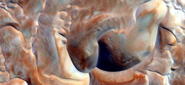 Rüzgâr çömlekleri, Afrika çöllerinin havadan çekilmiş soyut fotoğrafları, çöl manzaralarının havadan görünüşü, Tür: Soyut doğalcılık, mecazi, çağdaş fotoğrafa kadar 