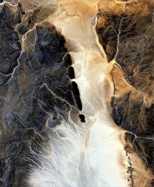 Elektrik fırtınası, Afrika çöllerinin dikey soyut fotoğrafları havadan, stok fotoğraflarından, türlerinden, soyut doğalcılıktan mecazlara kadar., 