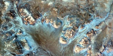 Kirlenmiş antarktika, Afrika çöllerinin havadan çekilmiş soyut fotoğrafları, çöl manzaralarının havadan görünüşü, Tür: Soyut doğalcılık, mecazi, çağdaş fotoğraftan, stok fotoğrafına kadar,