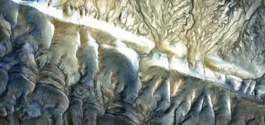 Dünyanın sütunları, stok fotoğrafları, Afrika çöllerinin havadan çekilmiş soyut fotoğrafları. Çölün havadan görünüşü, Tür: Soyut doğalcılık, soyuttan mecazlara