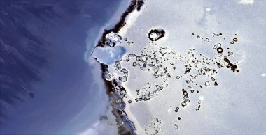 Kirlenmiş Antarktika, stok fotoğrafı, Afrika çöllerinin havadan çekilmiş soyut fotoğrafları. Çölün havadan görünüşü, Tür: Soyut doğalcılık, soyuttan mecazlara