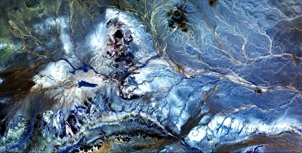汚染された南極 空気から見たアフリカの砂漠の抽象写真 砂漠の風景の空中風景 ジャンル 抽象的な自然主義 抽象から比喩的 現代的な写真 ストックフォト — ストック写真
