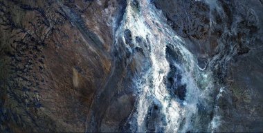 Yıldızsal nehirler, Afrika çöllerinin havadan çekilmiş soyut fotoğrafları, çöl manzaralarının havadan görünüşü, Tür: Soyut doğalcılık, mecazi, çağdaş fotoğraflara kadar,,