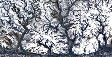 Son gece, Afrika çöllerinin havadan soyut fotoğraflanması, çöl manzaralarının havadan görünüşü, türü: soyut doğalcılık, mecazi, çağdaş fotoğrafa kadar