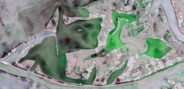 İspanya topraklarının havadan görünüşü, havadan görünüşü, çalışma kamplarının tasviri, soyut sanat eserleri.,