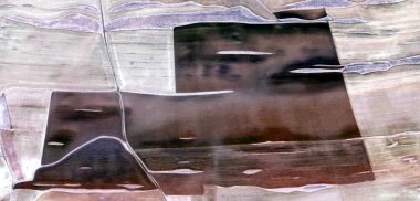 İspanya topraklarının havadan görünüşü, havadan görünüşü, çalışma kamplarının tasviri, soyut sanat eserleri.,