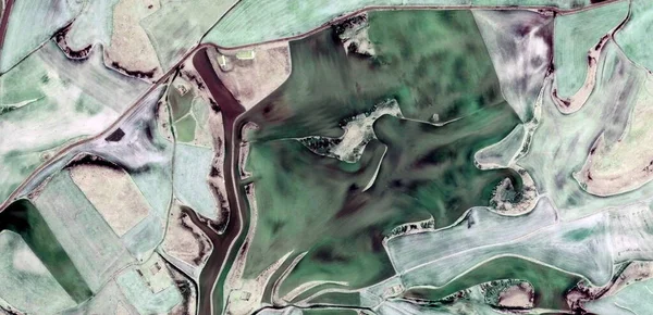 İspanya topraklarının havadan görünüşü, havadan görünüşü, çalışma kamplarının tasviri, soyut sanat eserleri.,