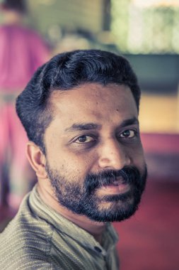 Karnataka, Hindistan - 17 Ağustos 2018: Karnataka, Hindistan 'da yerlilerin portresi. İllüstrasyon Editörü.