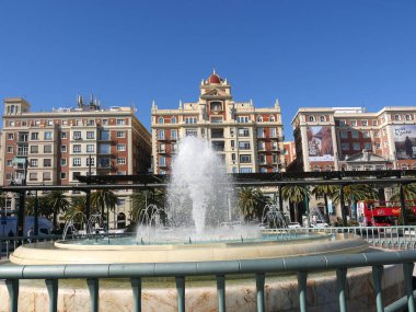 Malaga 21 Şubat 2018. Waterfront ve Güney İspanya Endülüs başkenti şehir olan Malaga limanda mimarisi