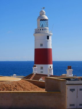 Gibraltar 22 Şubat 2018, Europa noktada deniz feneri Cebelitarık rock tarihinde ilk mı yoksa Avrupa'nın son deniz feneri manzaralı Cebelitarık Boğazı İber Yarımadası'nın uç Güney