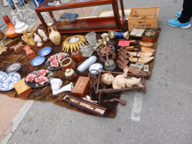 Fuengirola 24 Şubat ' 2018.Items bit pazarı üzerinde düzenlenen her Pazar Fuengirola Costa del Sol Güney İspanya