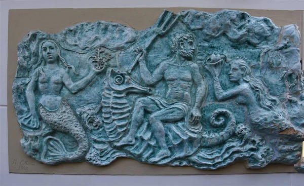 Placca Ceramica Raffigurante Nettuno Con Sirene Nella Principale Capri Città — Foto Stock