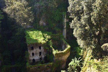 Campania, İtalya küçük bir şehir olan Sorrento Mills terk edilmiş Vadisi. Popüler bir turistik yer
