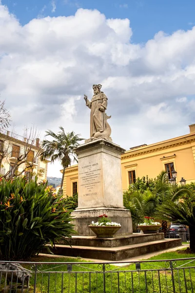 Estátua Santo Antonino Abate Sorrento Que Uma Pequena Cidade Campânia — Fotografia de Stock