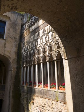 Villa Rufolo Ravello Amalfi Coast bahçeleri ve teraslar aşağı harika manzarası vardır